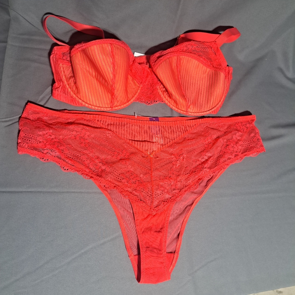 NWT Adore Me 2 PC Coral Lace Bra Panty Set 44DD / 4X